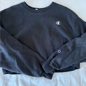 Cropped Champion Black Reverse Weave Sweatshirt